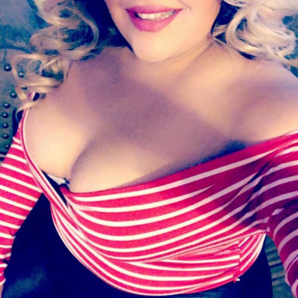 Striped long sleeve low cut top